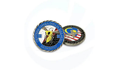 Wat zijn de craftypen van Custom Challenge Coin?