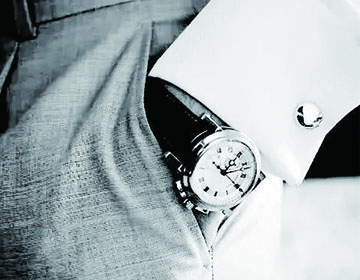 Hoe manchetknopen op reguliere shirts te dragen?