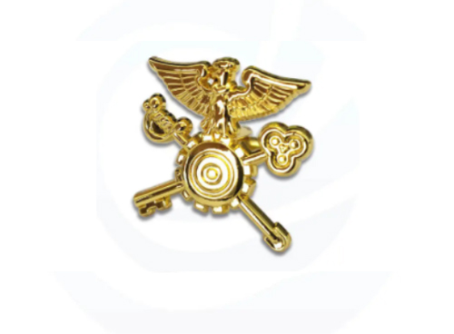 Wat is het verschil tussen Chinese en Amerikaanse militaire politie -badges?