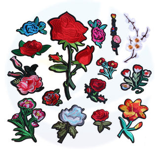 Groothandel op maat gemaakte borduurbloempatches roze ijzer op patches bloemen applique kleding patch